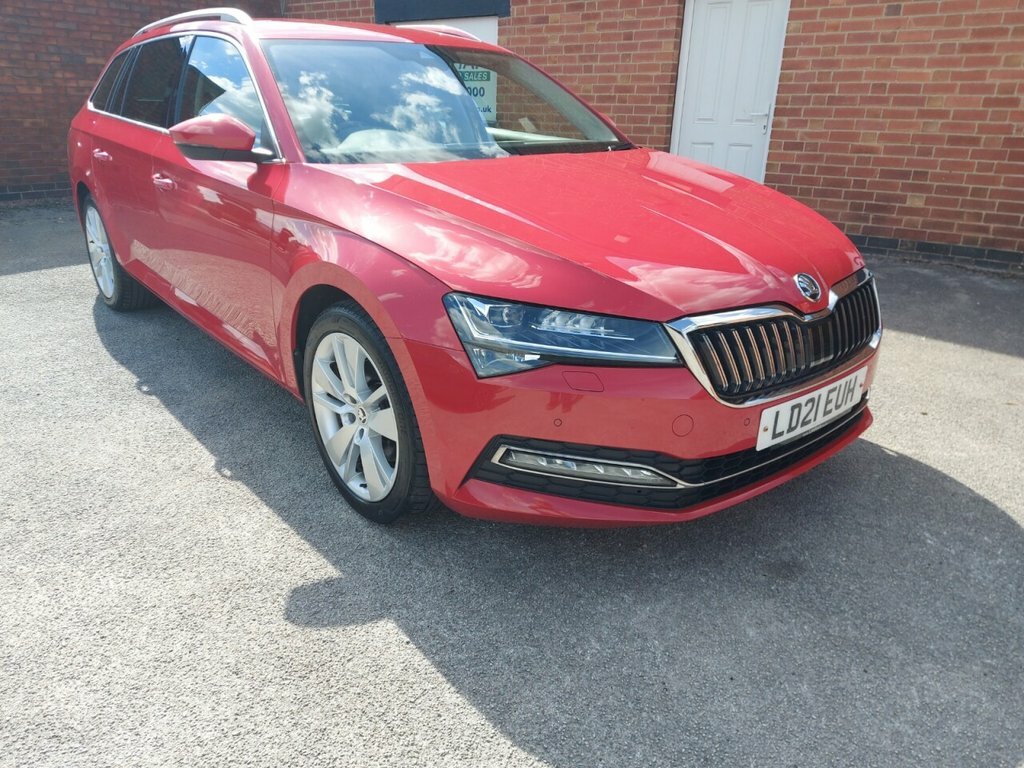 Skoda Superb 1.5L Se L Red