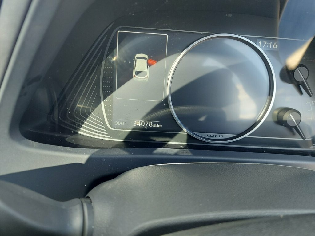 Lexus UX 2L Takumi Silver #6
