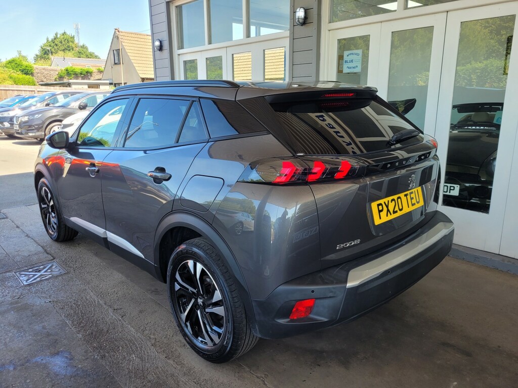 Peugeot 2008 1.2 Puretech Allure Premium Grey #2
