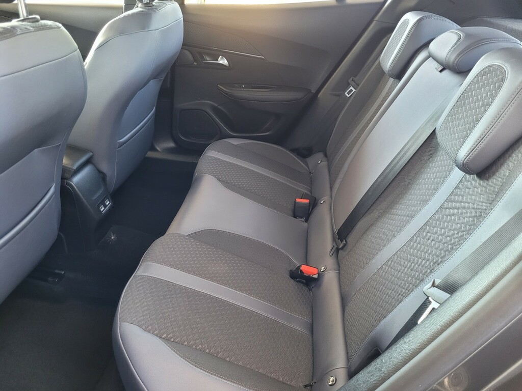 Peugeot 2008 1.2 Puretech Active Orange #17