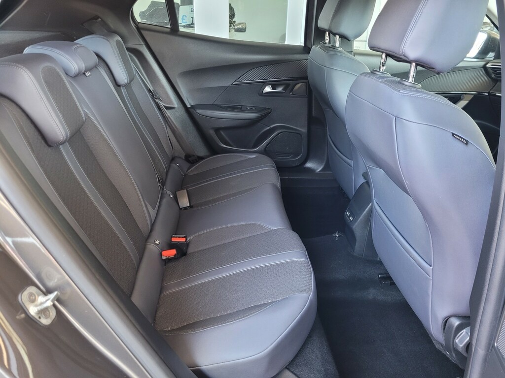 Peugeot 2008 1.2 Puretech Active Orange #16