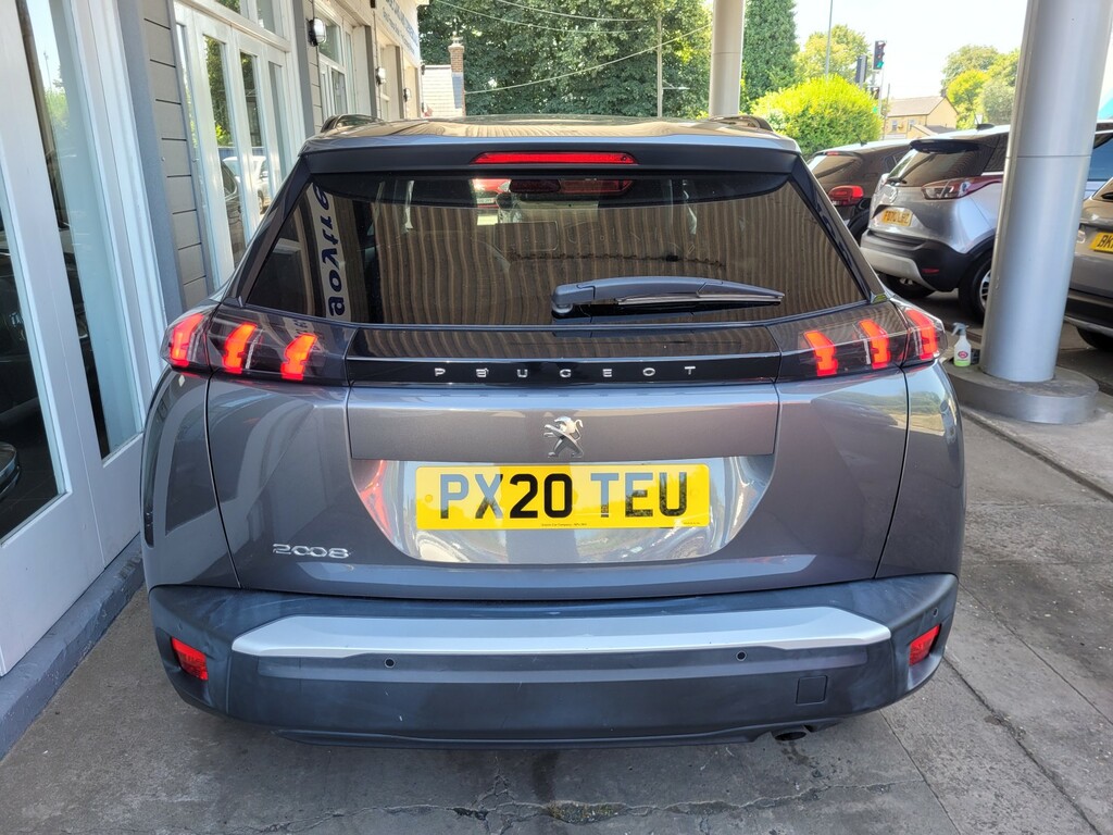 Peugeot 2008 1.2 Puretech Allure Premium Grey #3