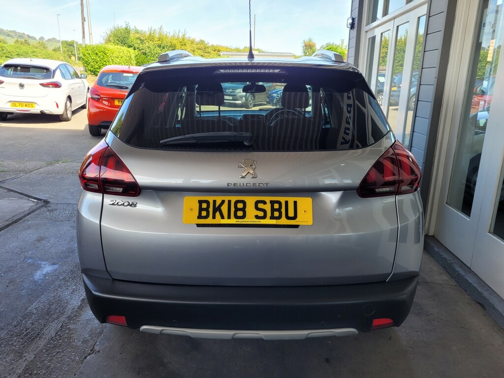Peugeot 2008 1.2 Puretech Allure Grey #3