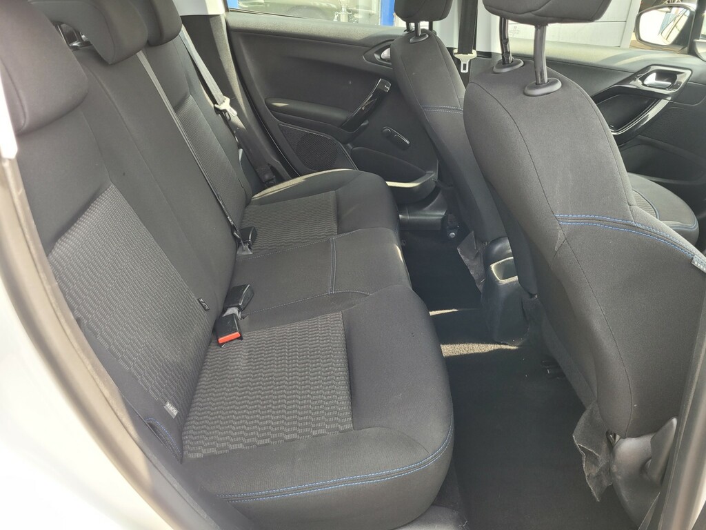 Peugeot 208 Hatchback Black #14
