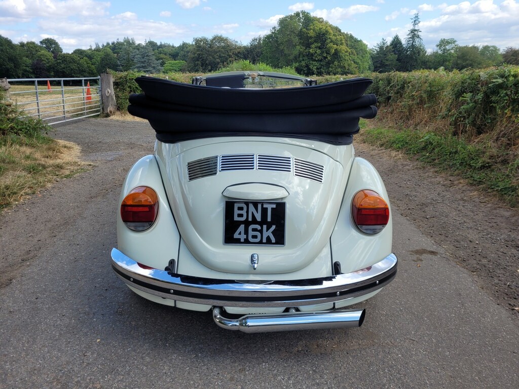 Volkswagen Beetle 1.5 Convertible 1972 White #5