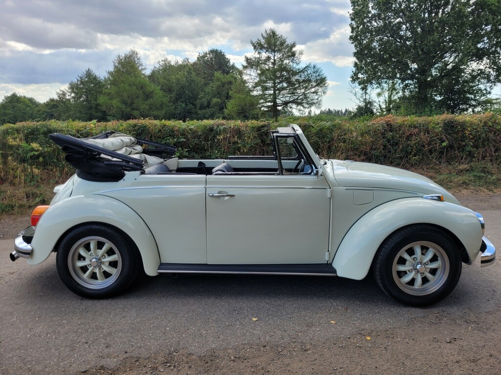 Volkswagen Beetle 1.5 Convertible 1972 White #3