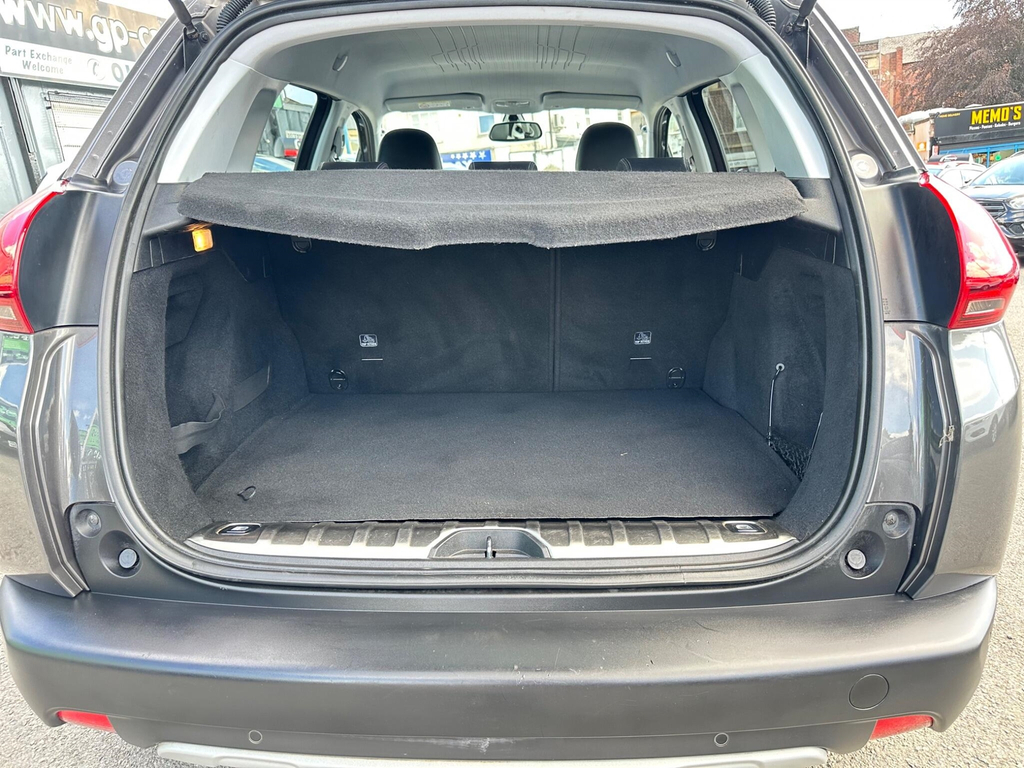 Peugeot 2008 1.6 Bluehdi 100 Allure Black #9