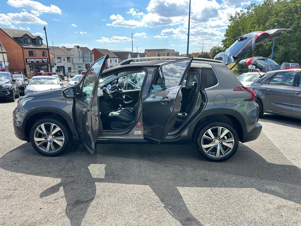 Peugeot 2008 1.6 Bluehdi 100 Allure Black #41