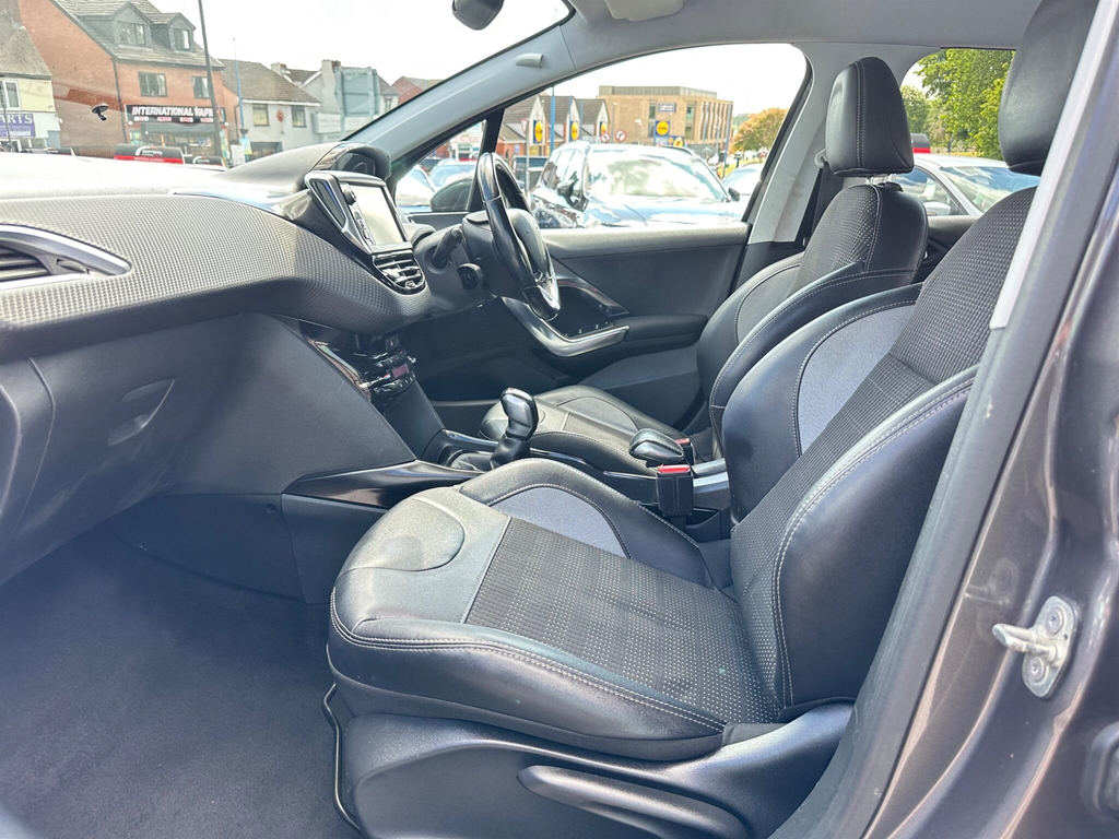 Peugeot 2008 1.6 Bluehdi 100 Allure Black #19