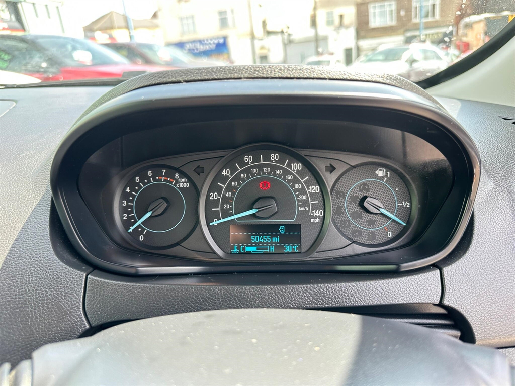 Ford KA+ Zetec Svp 1.2L Ti-vct 70Ps 5 Speed 2020 White #20