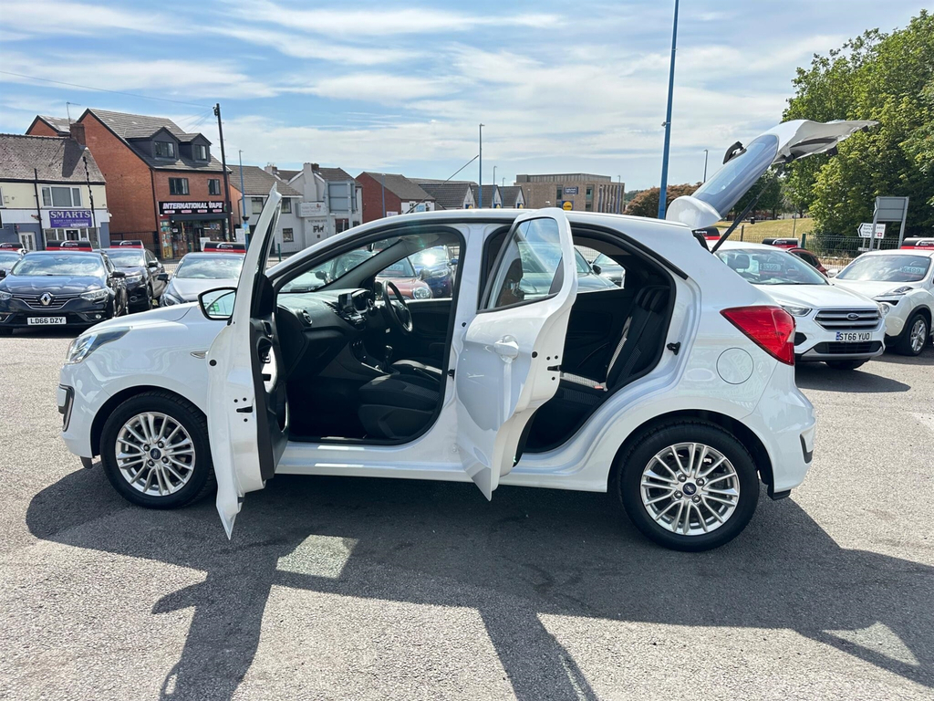 Ford KA+ Zetec Svp 1.2L Ti-vct 70Ps 5 Speed 2020 White #39