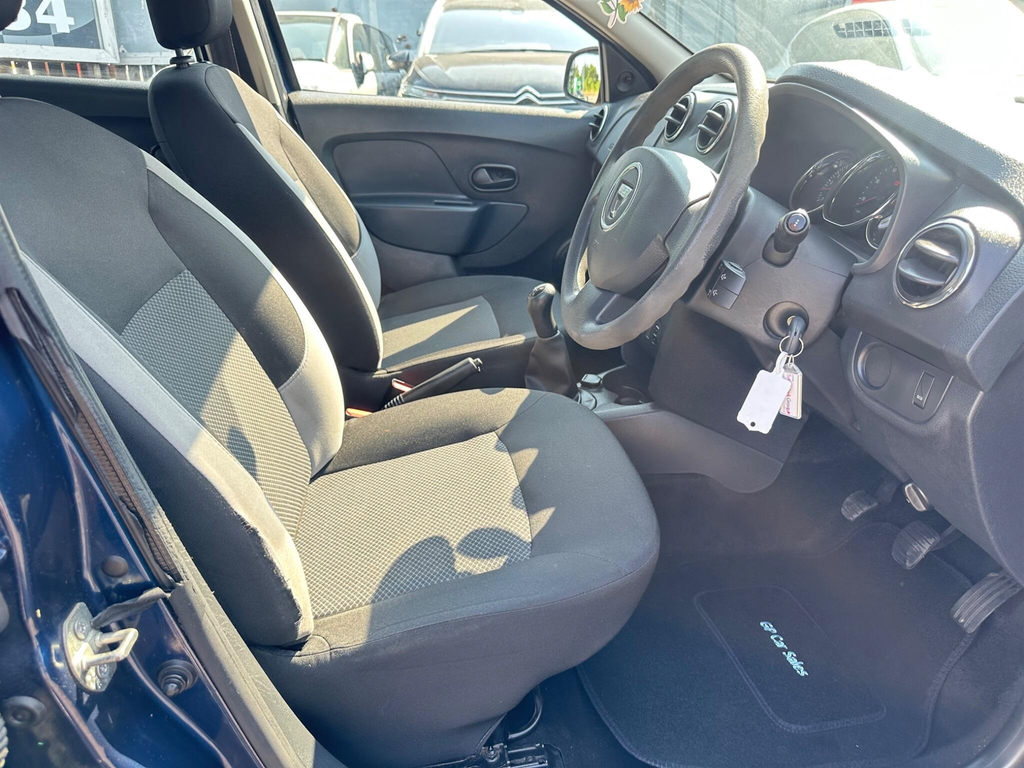 Dacia Sandero 0.9 Ambiance Tce 90 Bhp 1 Owner -0 Tax White #17