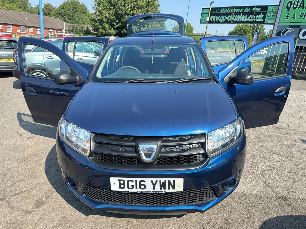 Dacia Sandero 0.9 Ambiance Tce 90 Bhp 1 Owner -0 Tax White #37