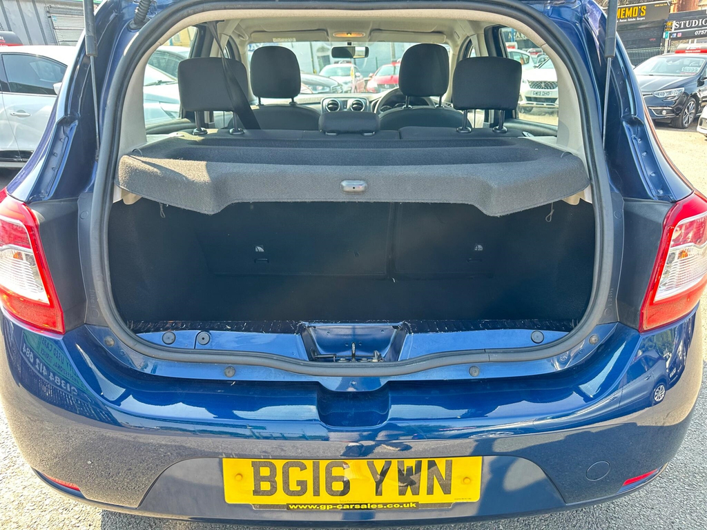 Dacia Sandero 0.9 Ambiance Tce 90 Bhp 1 Owner -0 Tax White #8