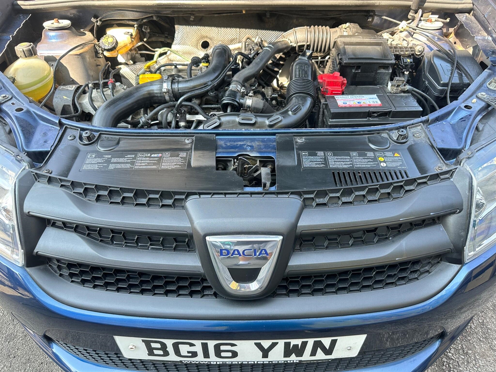 Dacia Sandero 0.9 Ambiance Tce 90 Bhp 1 Owner -0 Tax White #42