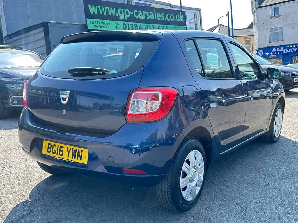 Dacia Sandero 0.9 Ambiance Tce 90 Bhp 1 Owner -0 Tax White #7
