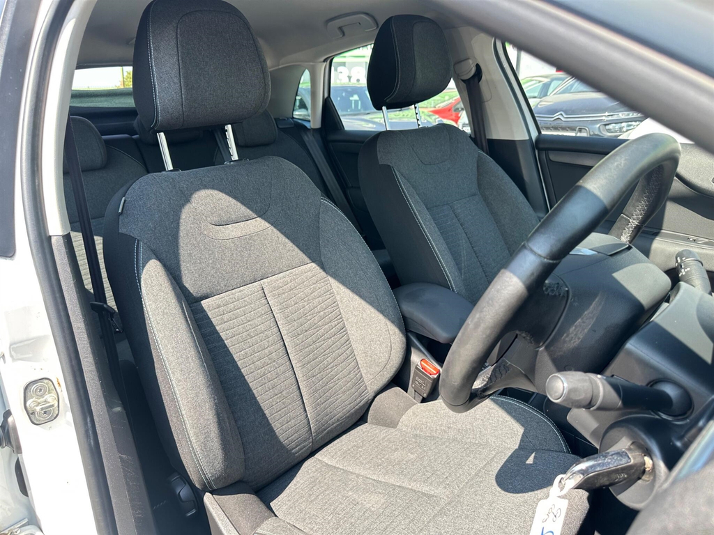 Citroen C4 Beige #18