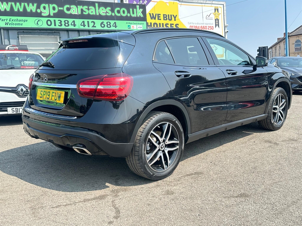 Mercedes-Benz GLA Class Black #8