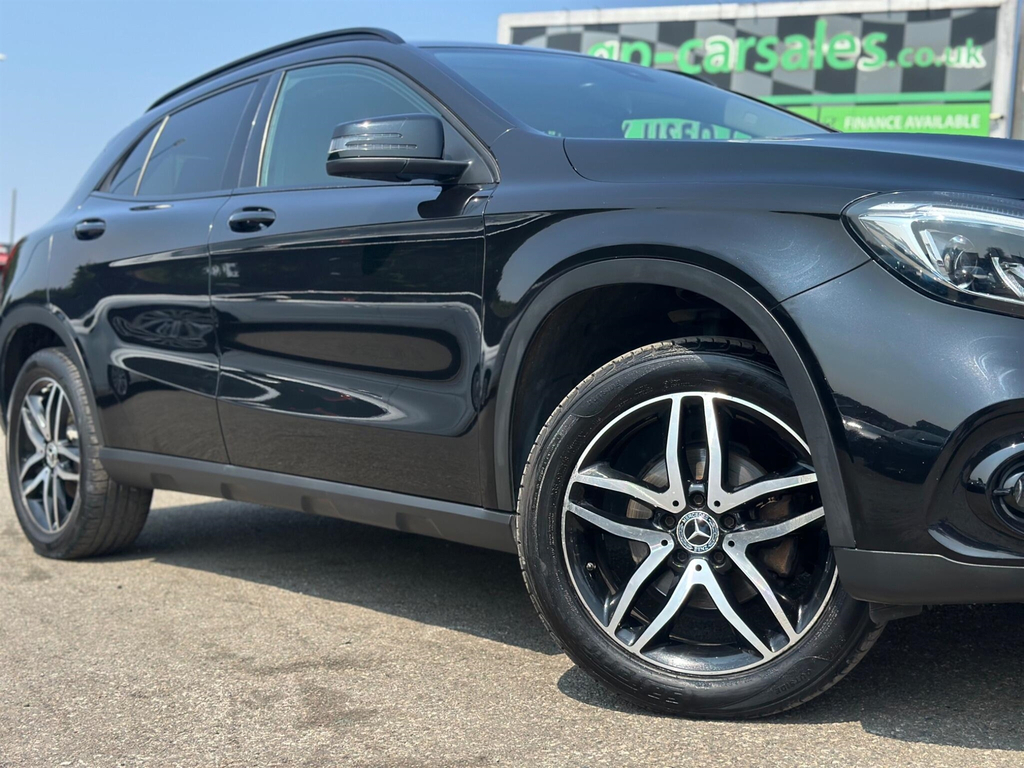 Mercedes-Benz GLA Class Black #41