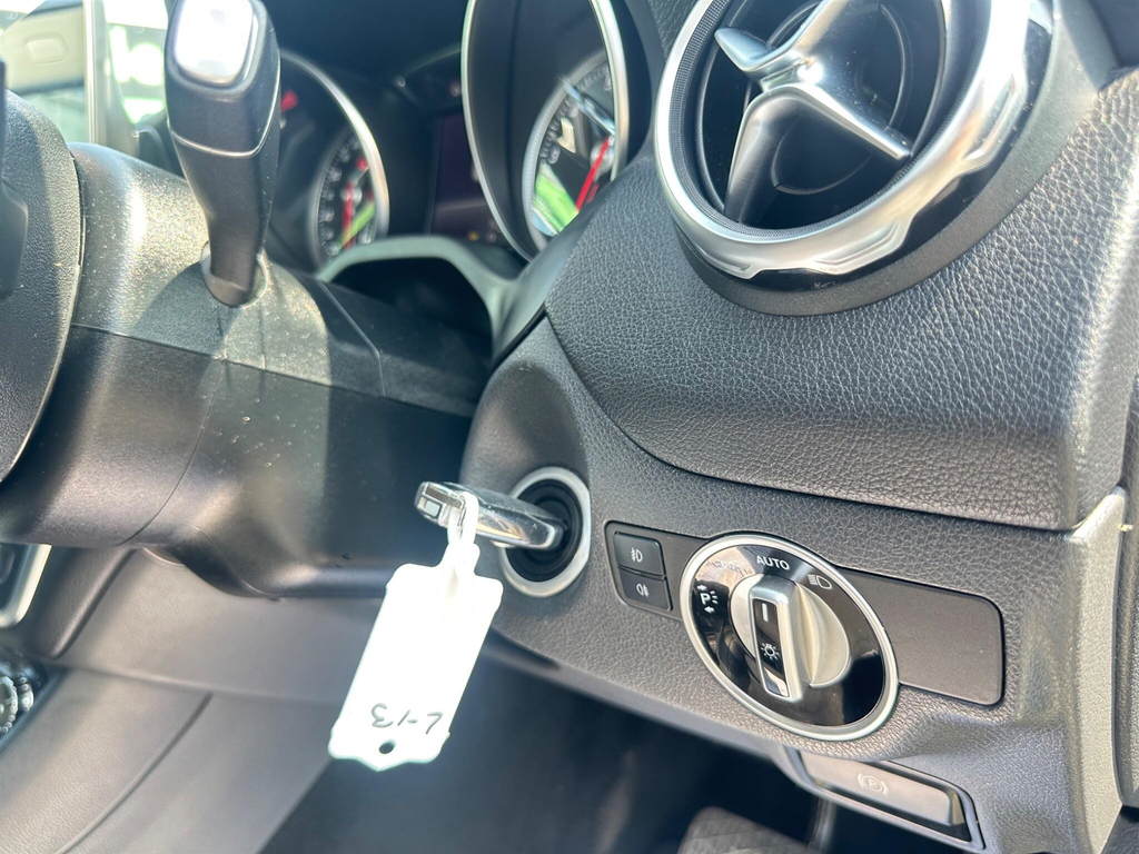 Mercedes-Benz GLA Class Black #26