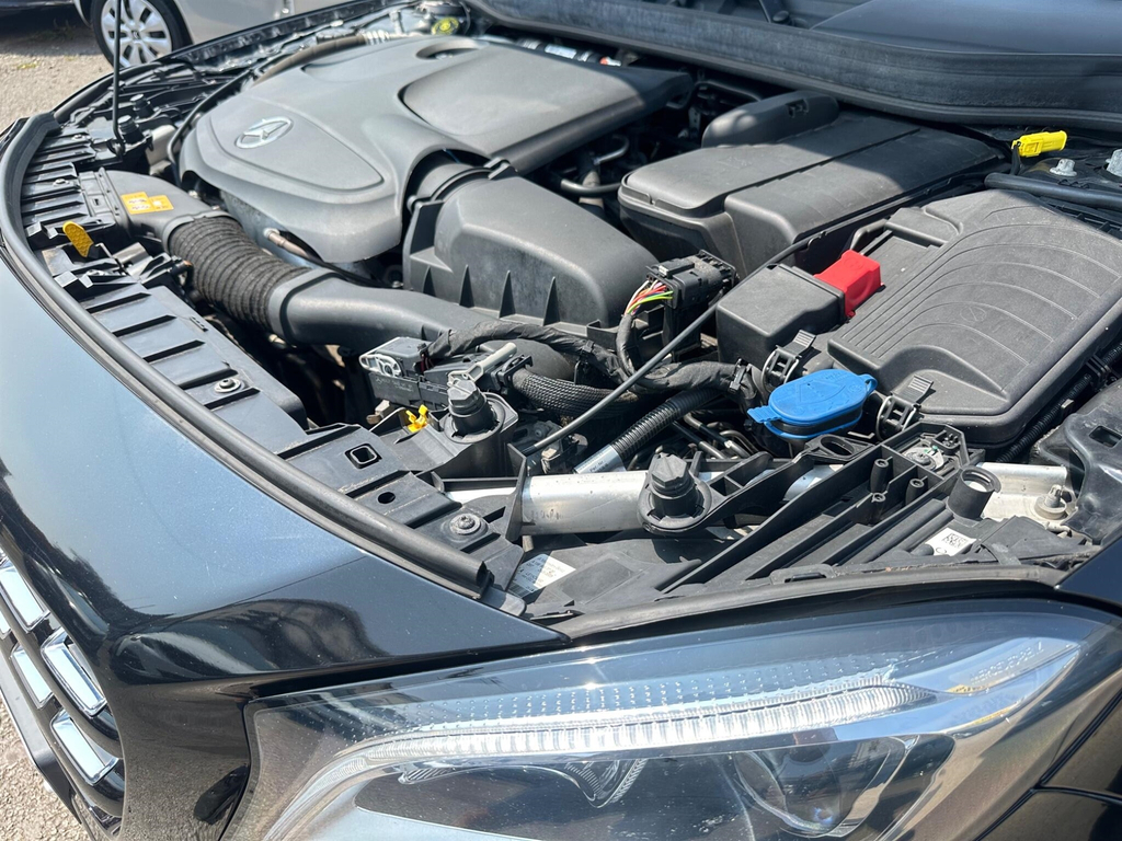 Mercedes-Benz GLA Class Black #48