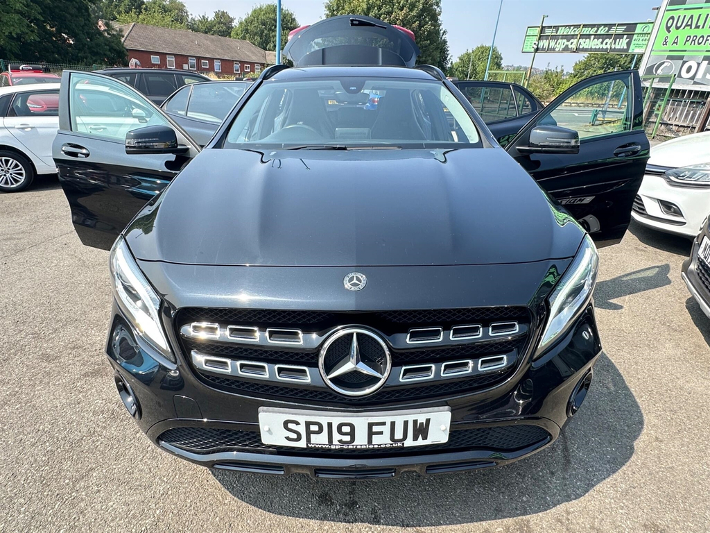 Mercedes-Benz GLA Class Black #45