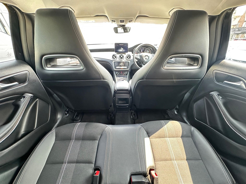 Mercedes-Benz GLA Class Black #14