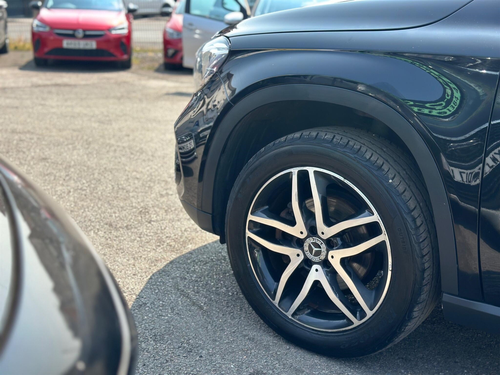 Mercedes-Benz GLA Class Black #42