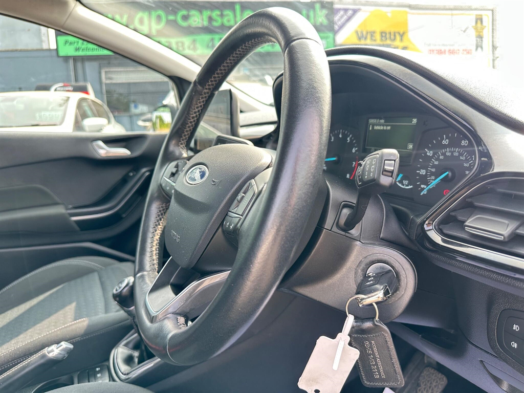Ford Fiesta 1.1 Zetec Navigation  #19