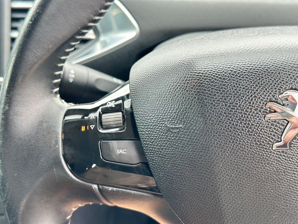 Peugeot 308 Hatchback Blue #31