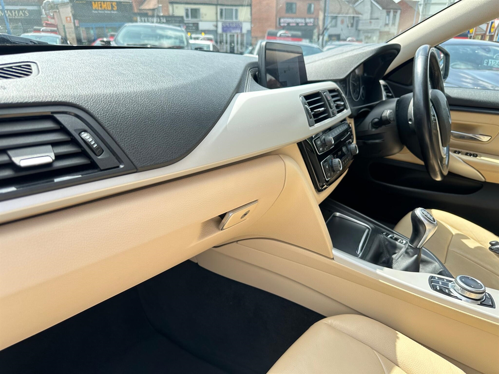 BMW 4 Series M Sport White #13