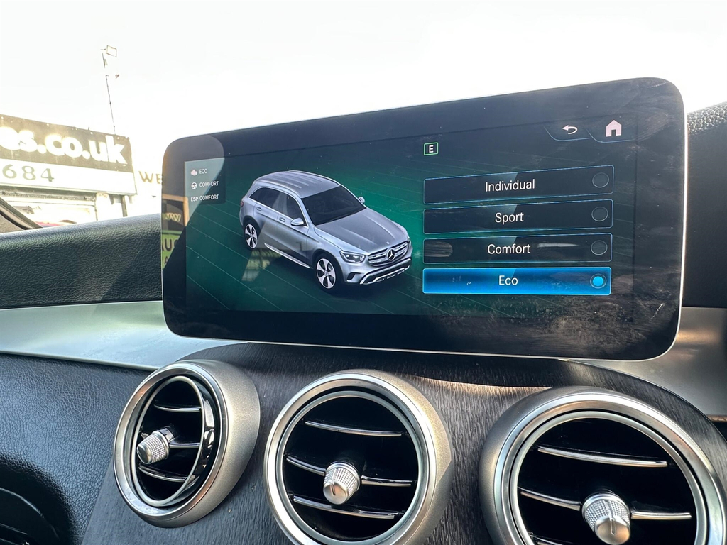 Mercedes-Benz GLC Class 2L Amg Line Silver #19