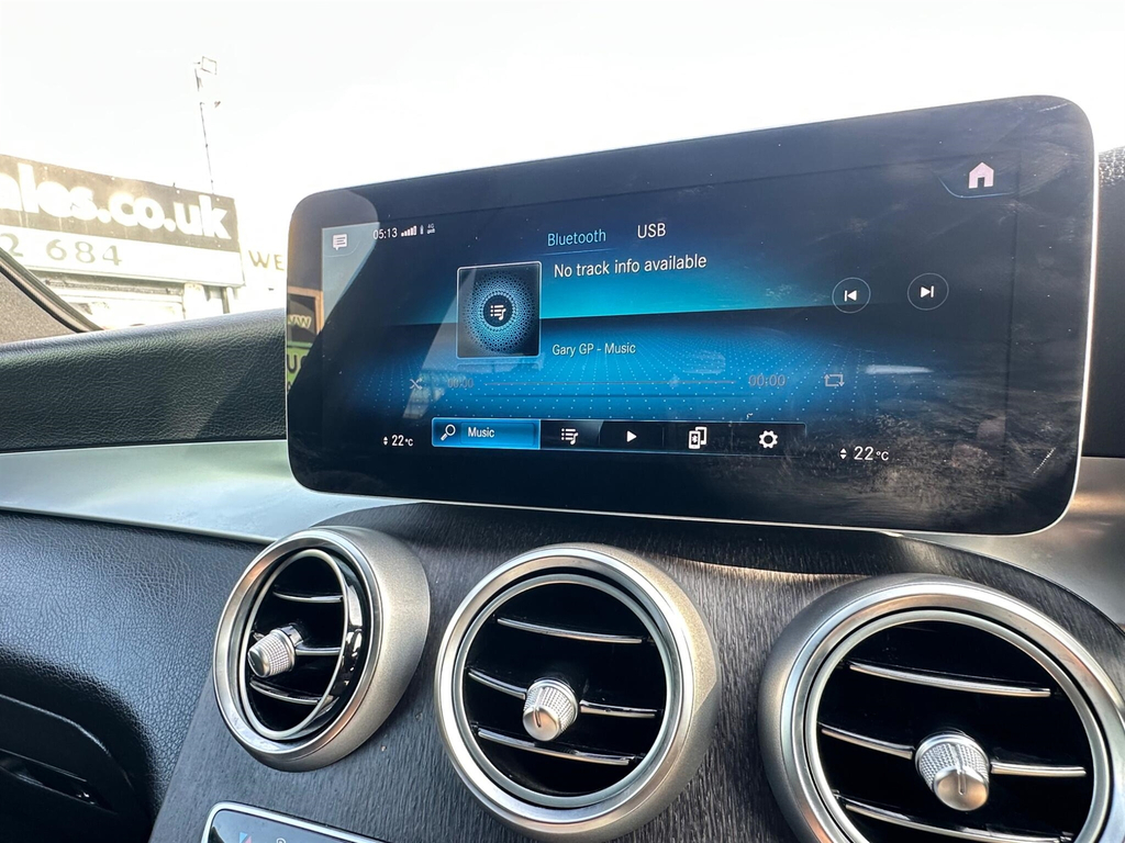 Mercedes-Benz GLC Class 2L Amg Line Silver #23