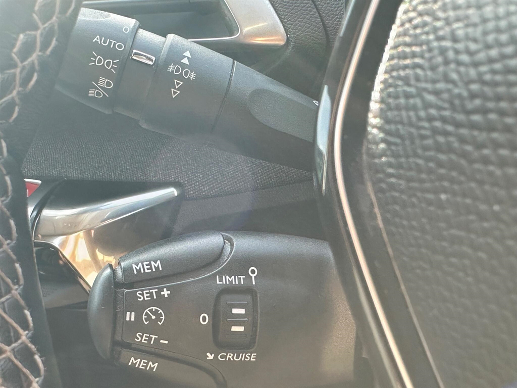Peugeot 3008 1.2 Puretech Ss Allure White #34