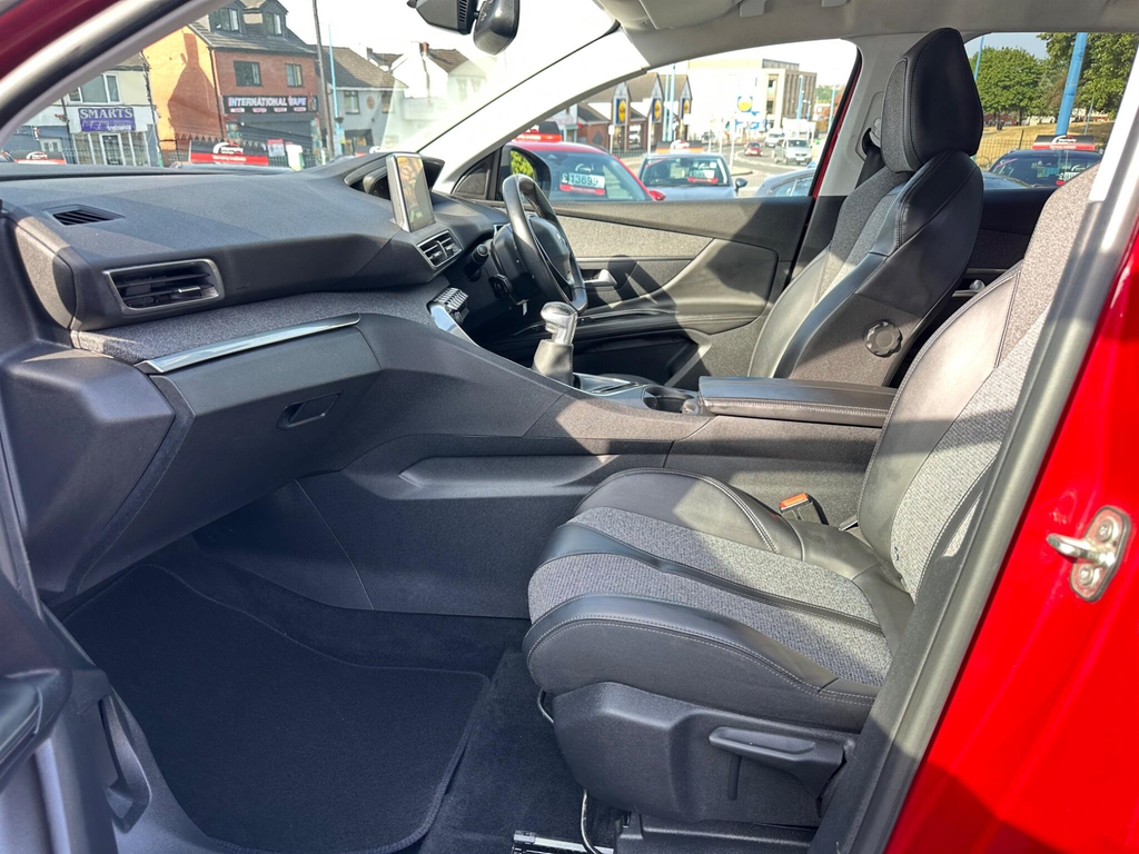 Peugeot 3008 1.2 Puretech Ss Allure White #14
