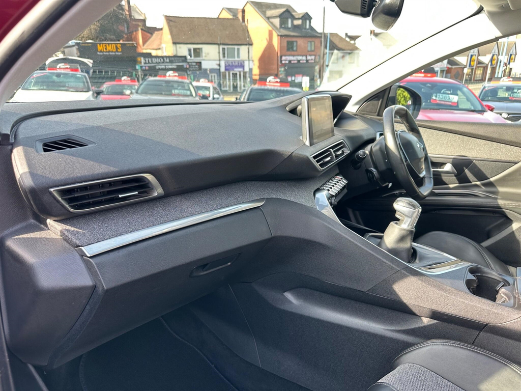 Peugeot 3008 1.2 Puretech Ss Allure White #15