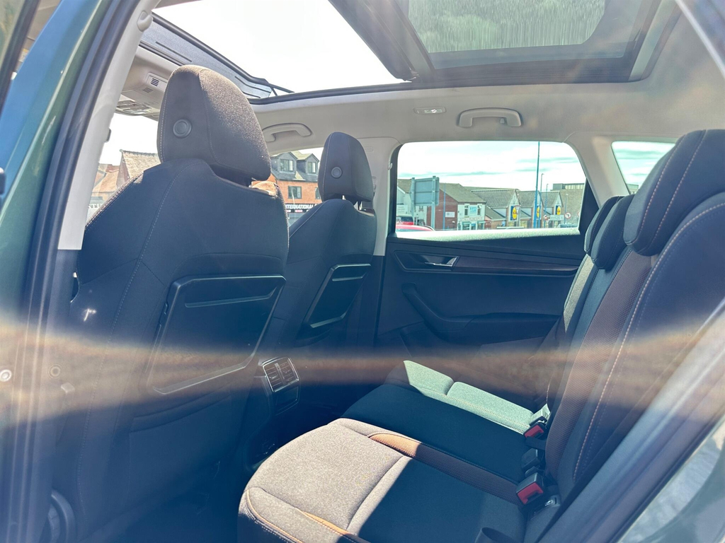 Skoda Karoq Se L Blue #16