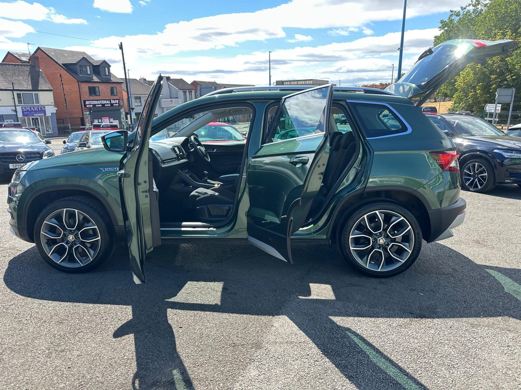 Skoda Karoq Se L Blue #52