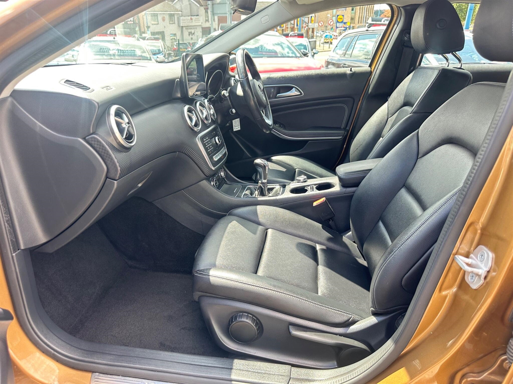 Mercedes-Benz A Class A 200 D Sport Premium Black #24