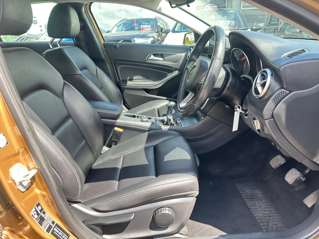 Mercedes-Benz A Class A 200 D Sport Premium Black #21