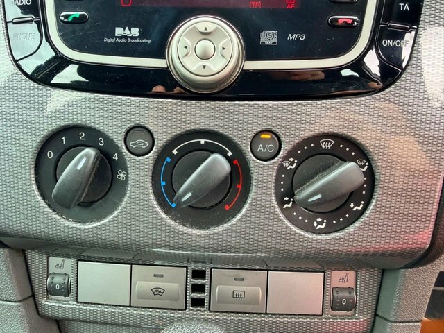 Ford Focus 1.6 Titanium Hatchback 184 G HJ10PFD Silver #5