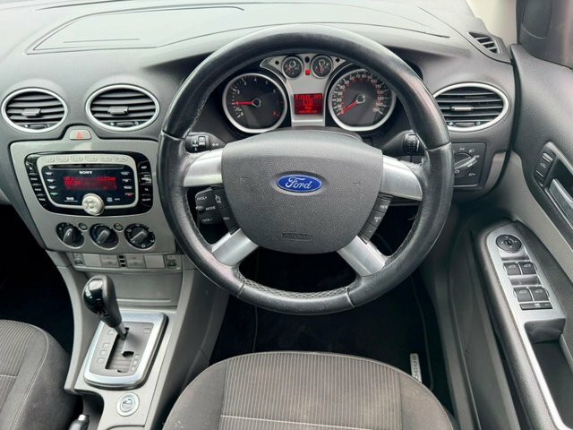Ford Focus 1.6 Titanium Hatchback 184 G HJ10PFD Silver #3
