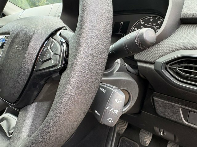 Dacia Sandero Sway Prestige Lpg White #22