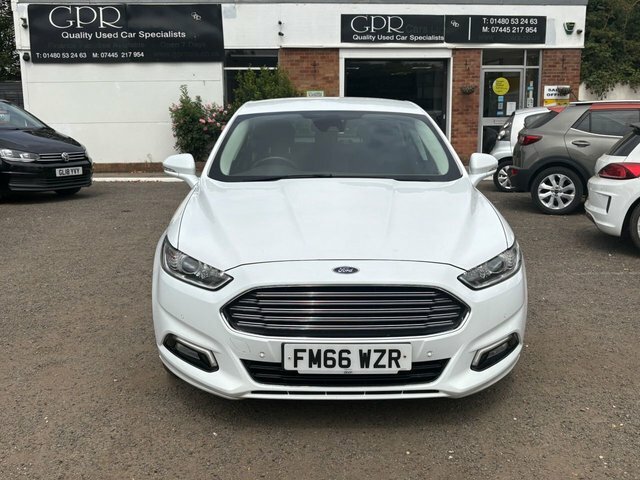 Ford Mondeo 2.0 Tdci Titanium Hatchback Euro White #4