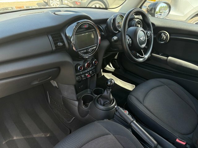 Mini Hatch 1.2 One Hatchback Euro 6 S S Black #4