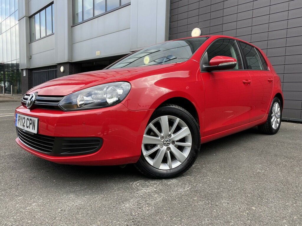 Volkswagen Golf 1.6 Tdi Match Red