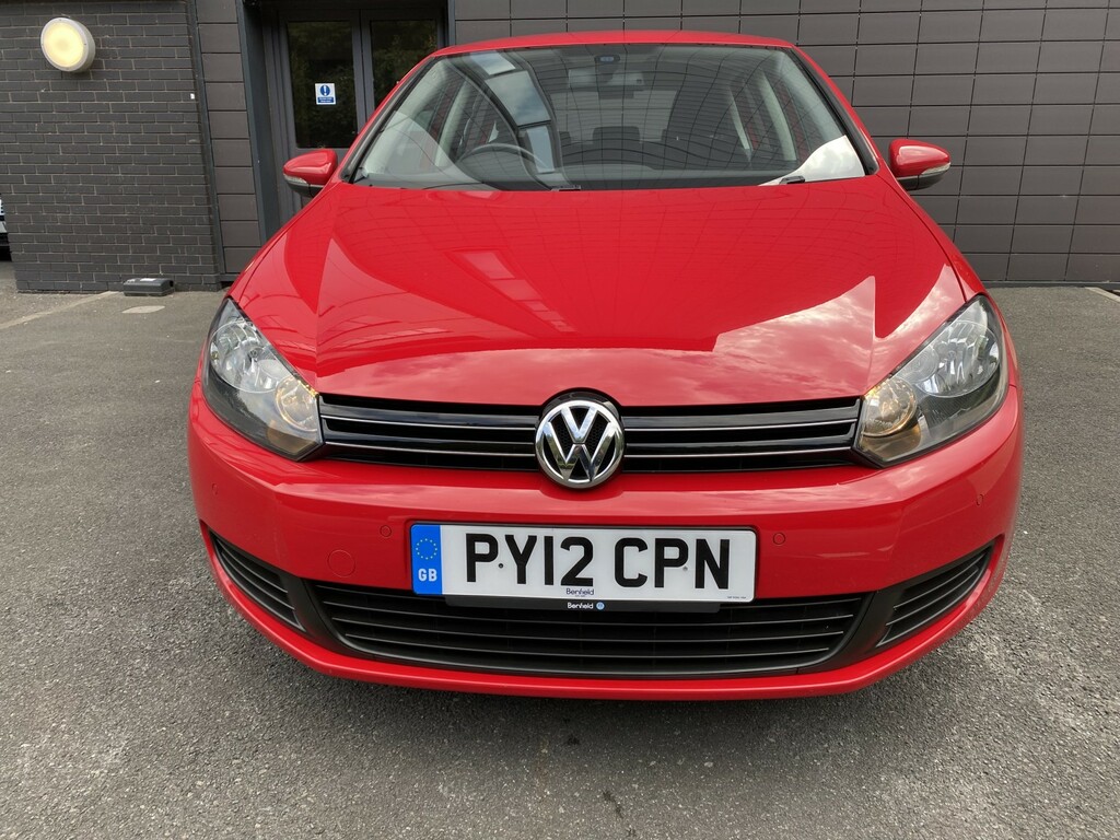 Volkswagen Golf 1.6 Tdi Match PY12CPN Red #3