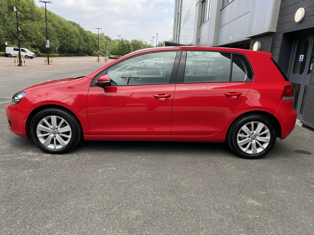 Volkswagen Golf 1.6 Tdi Match PY12CPN Red #5
