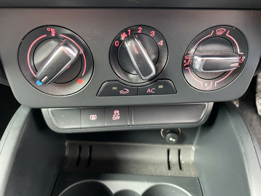 Audi A1 1.6 Sportback Tdi Sport 103 Bhp Blue #27