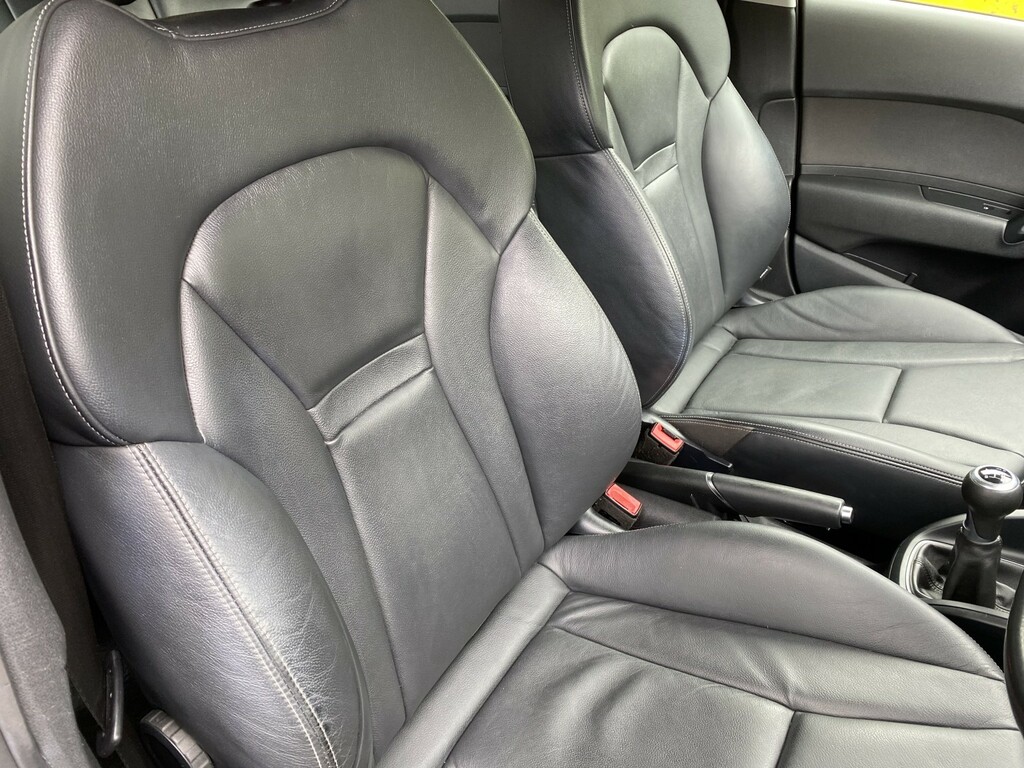 Audi A1 1.6 Sportback Tdi Sport 103 Bhp Blue #16